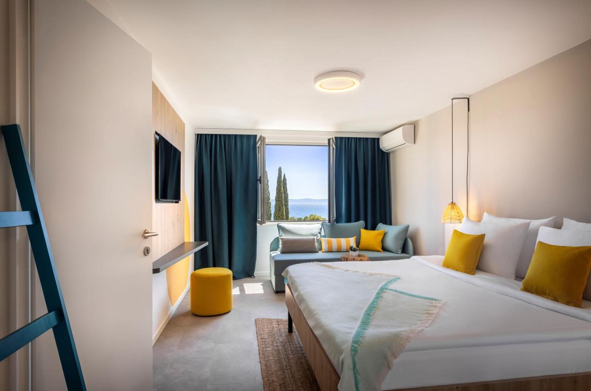 Hotel Sunny By Valamar 3*